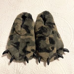 Youth ‘Monster’ Slippers